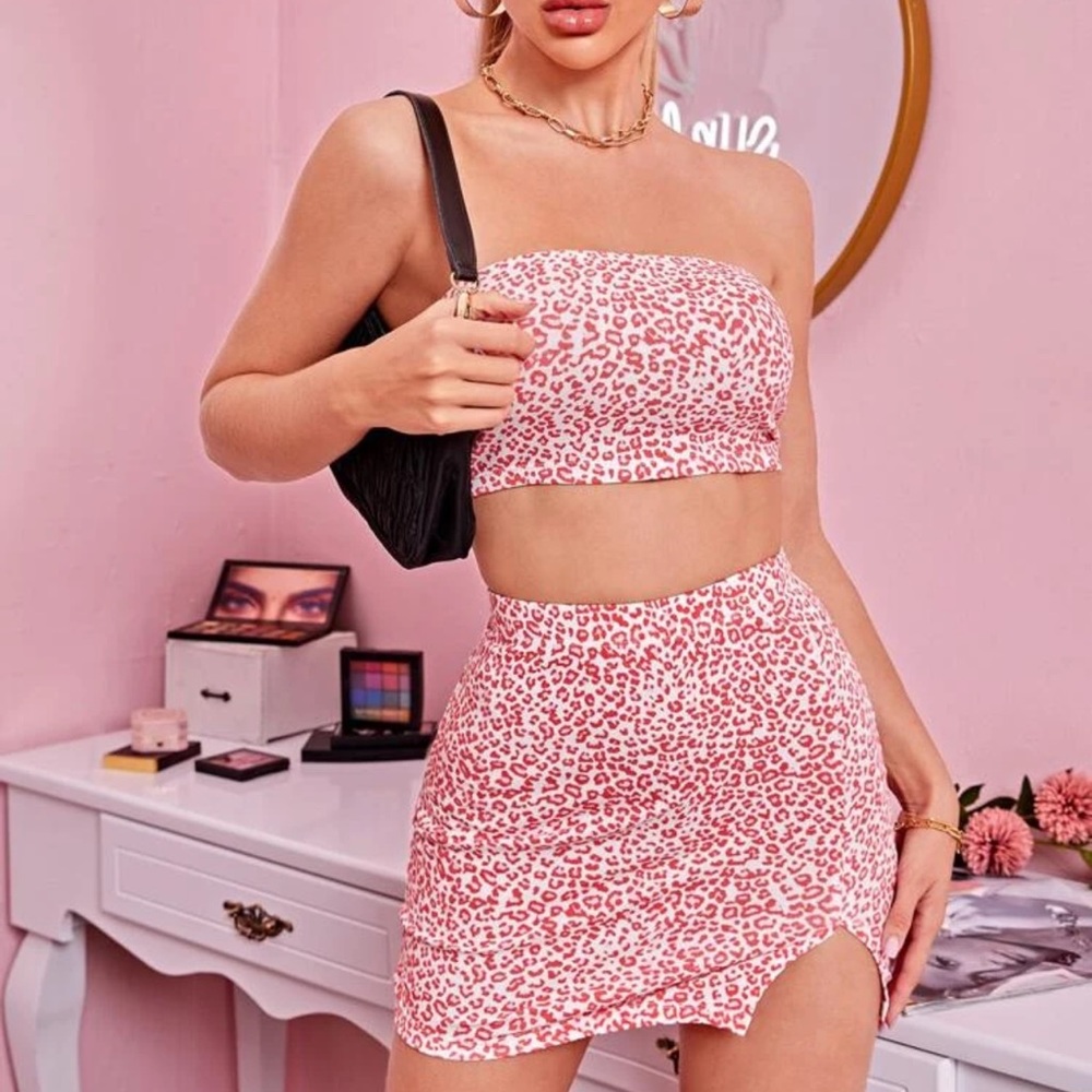 Two piece set